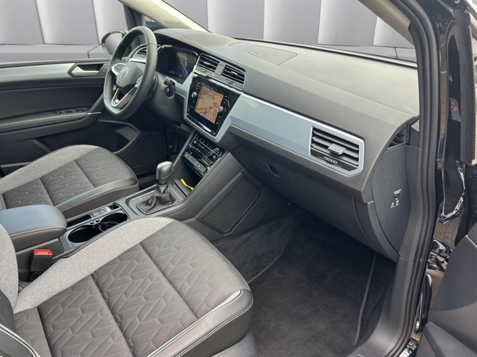 Volkswagen Touran – Bild 10