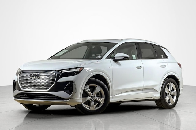 Photo of 2024 Audi Q4 e-tron