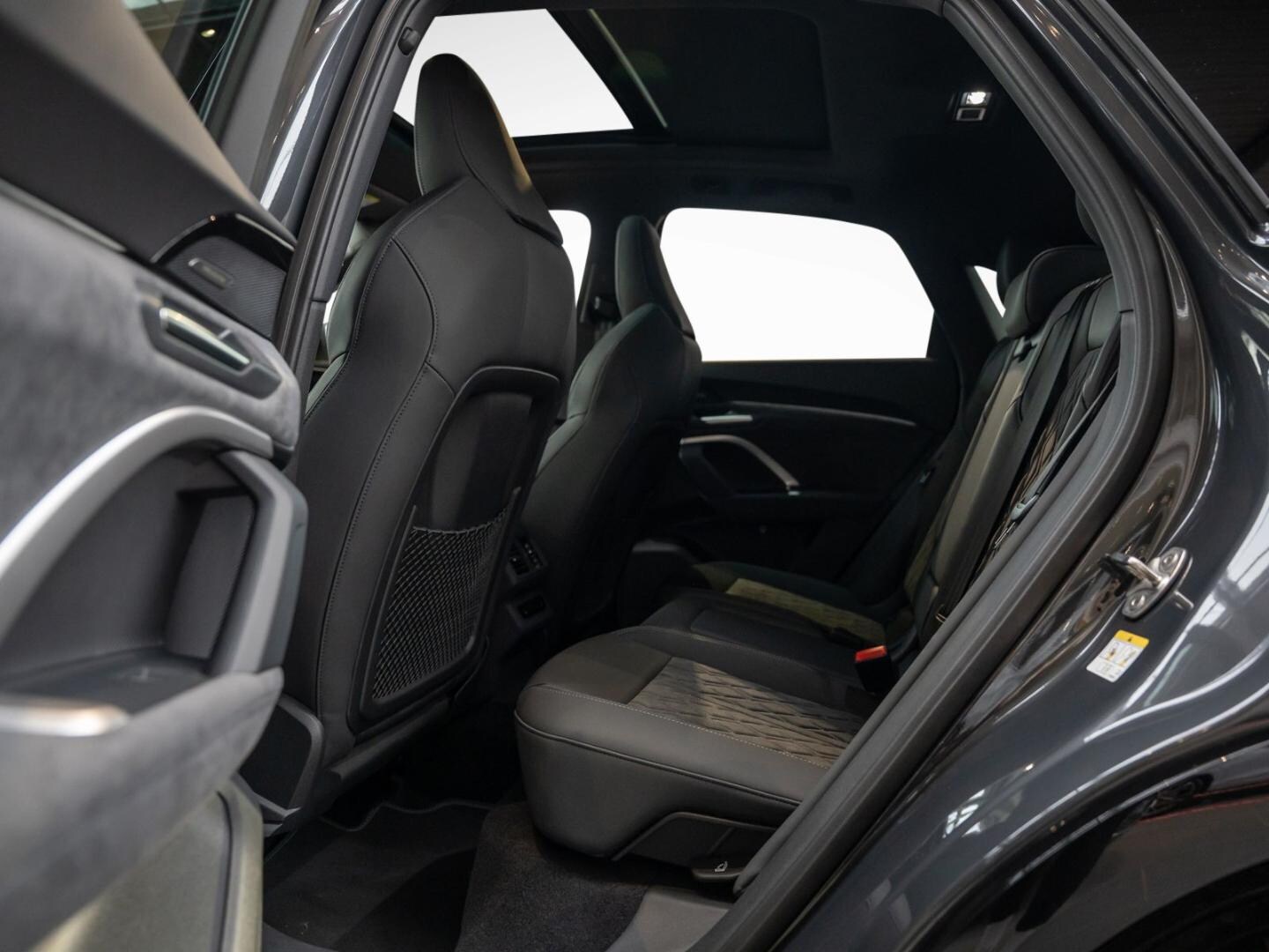 Bild über Audi Q5 Sportback TDI quattro 150 kW S tronic - für weitere Informationen kontaktieren Sie den Audi Partner