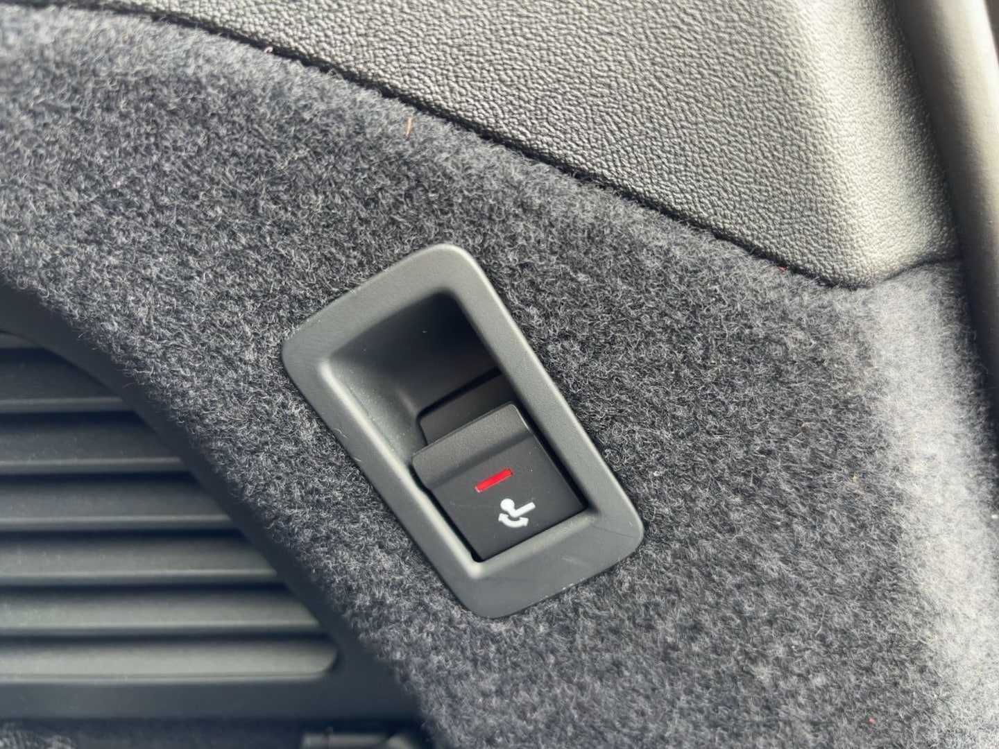 Bild über Audi A5 Avant e-hybrid e-hybrid quattro 220 kW S tronic - für weitere Informationen kontaktieren Sie den Audi Partner