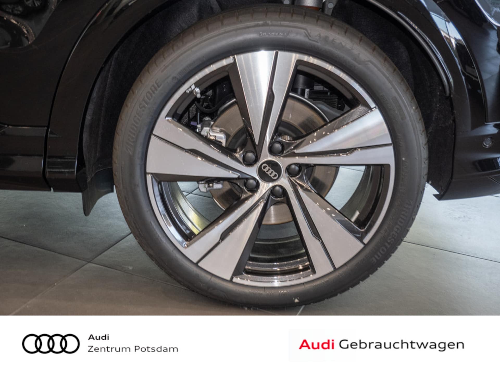 Audi Q5 Sportback edition one