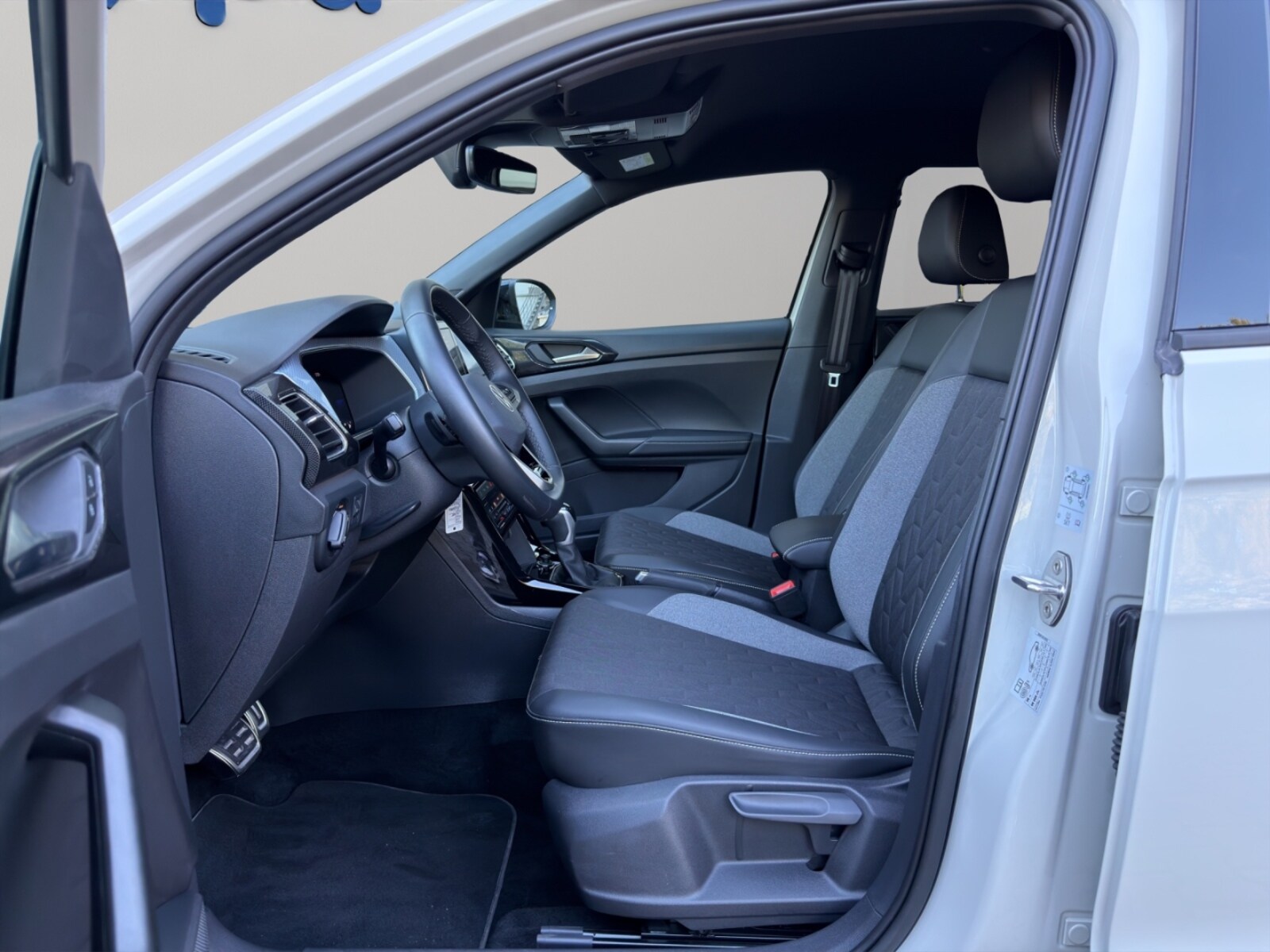 Volkswagen T-Cross – Bild 7