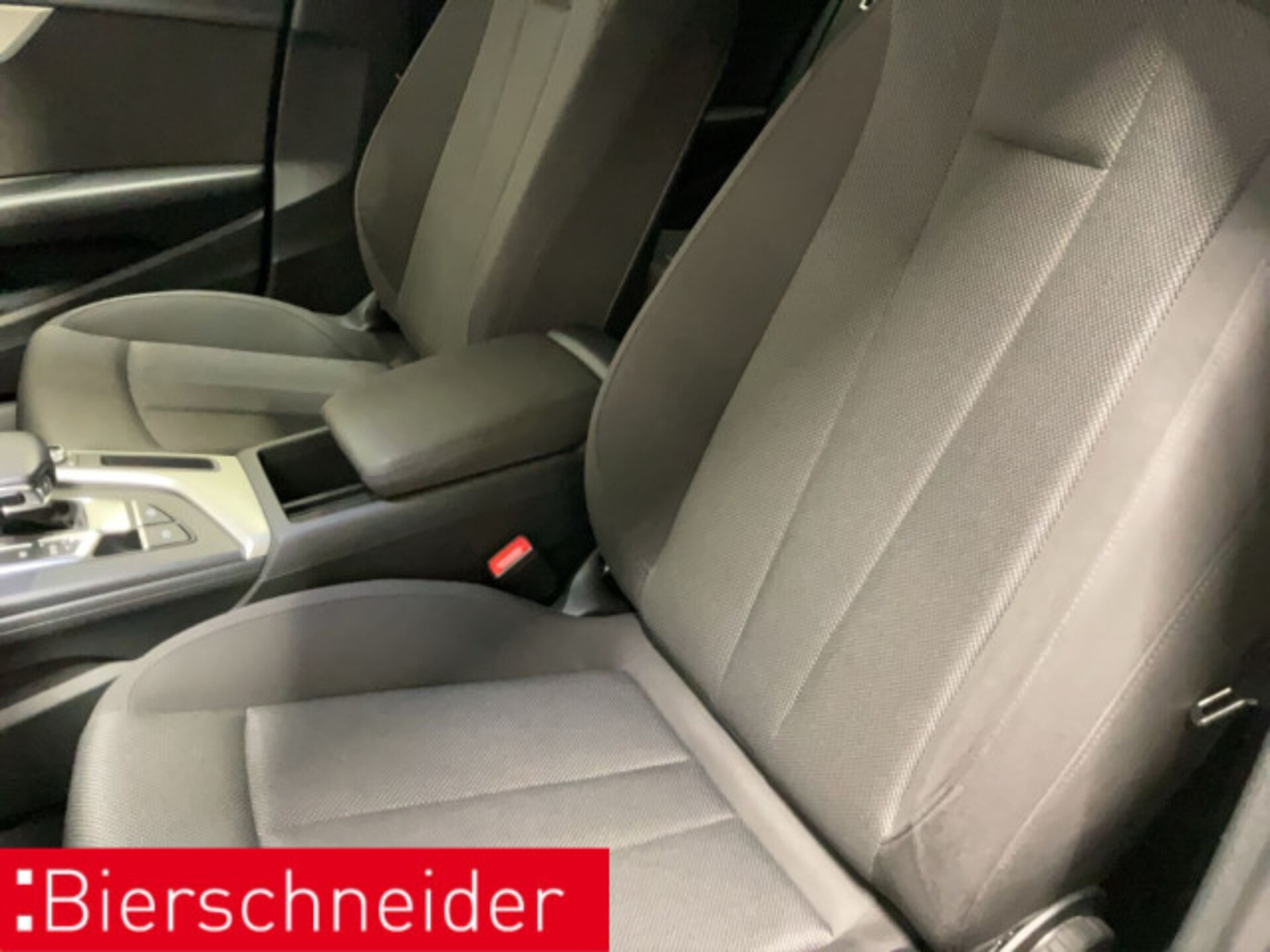 Audi A4 Avant S line