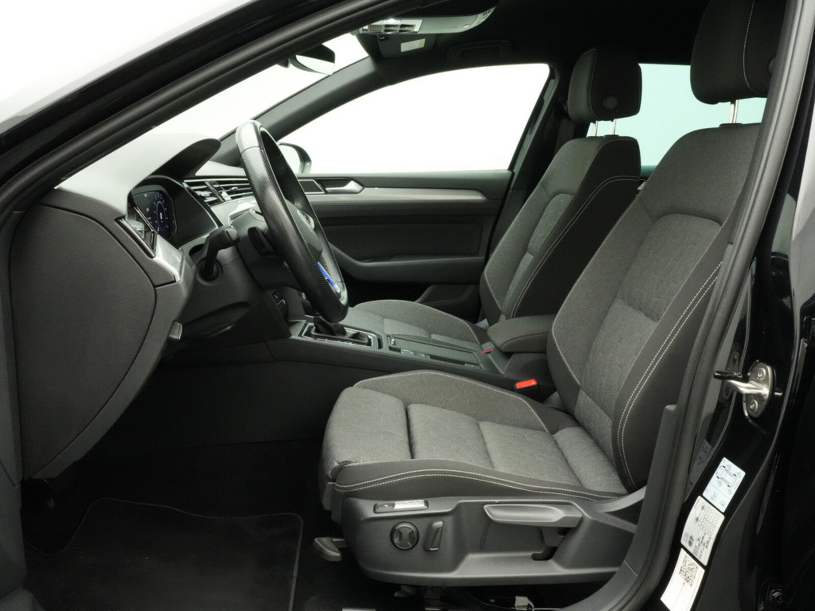Volkswagen Passat Variant – Bild 17