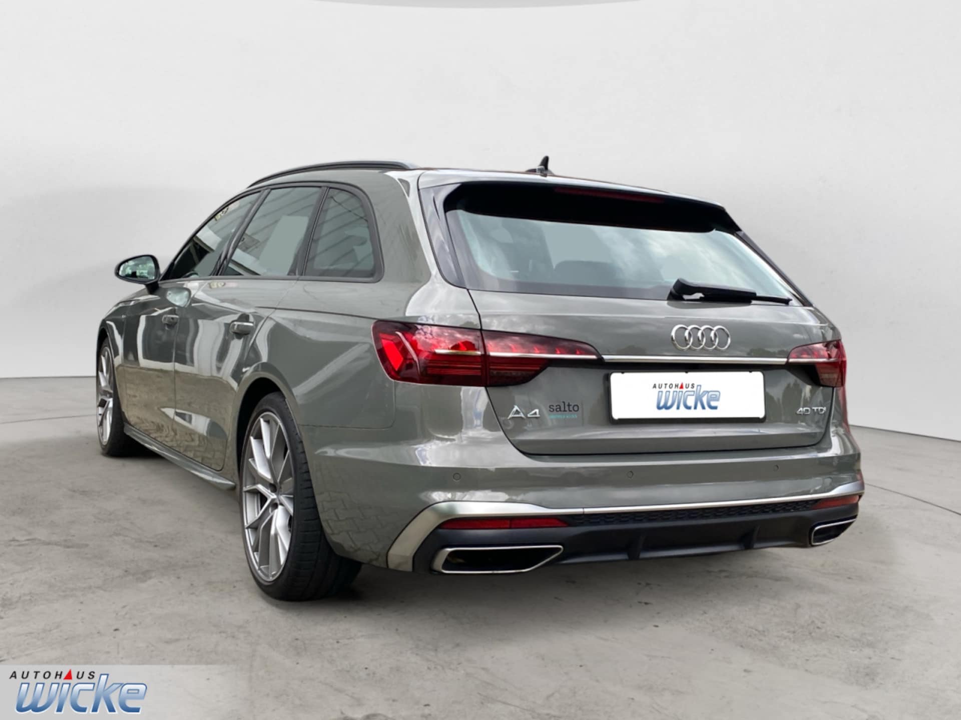 Audi A4 Avant S line