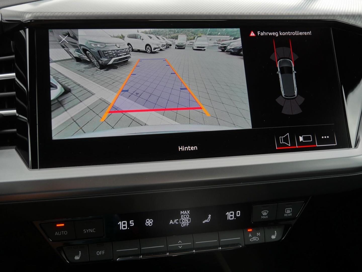 Bild über Audi Q4 e-tron 40 e-tron - für weitere Informationen kontaktieren Sie den Audi Partner