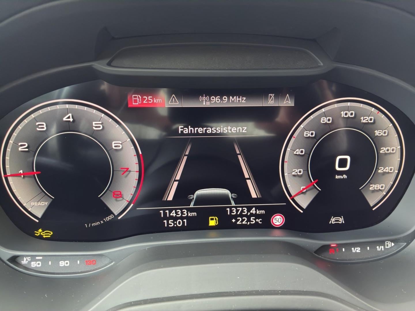Bild über Audi Q2 advanced 30 TFSI Schaltgetriebe - für weitere Informationen kontaktieren Sie den Audi Partner