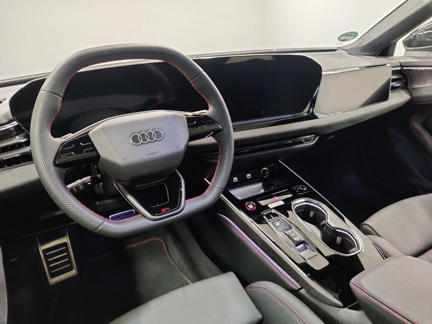 Bild über Audi A6 Avant TFSI quattro 270 kW S tronic - für weitere Informationen kontaktieren Sie den Audi Partner