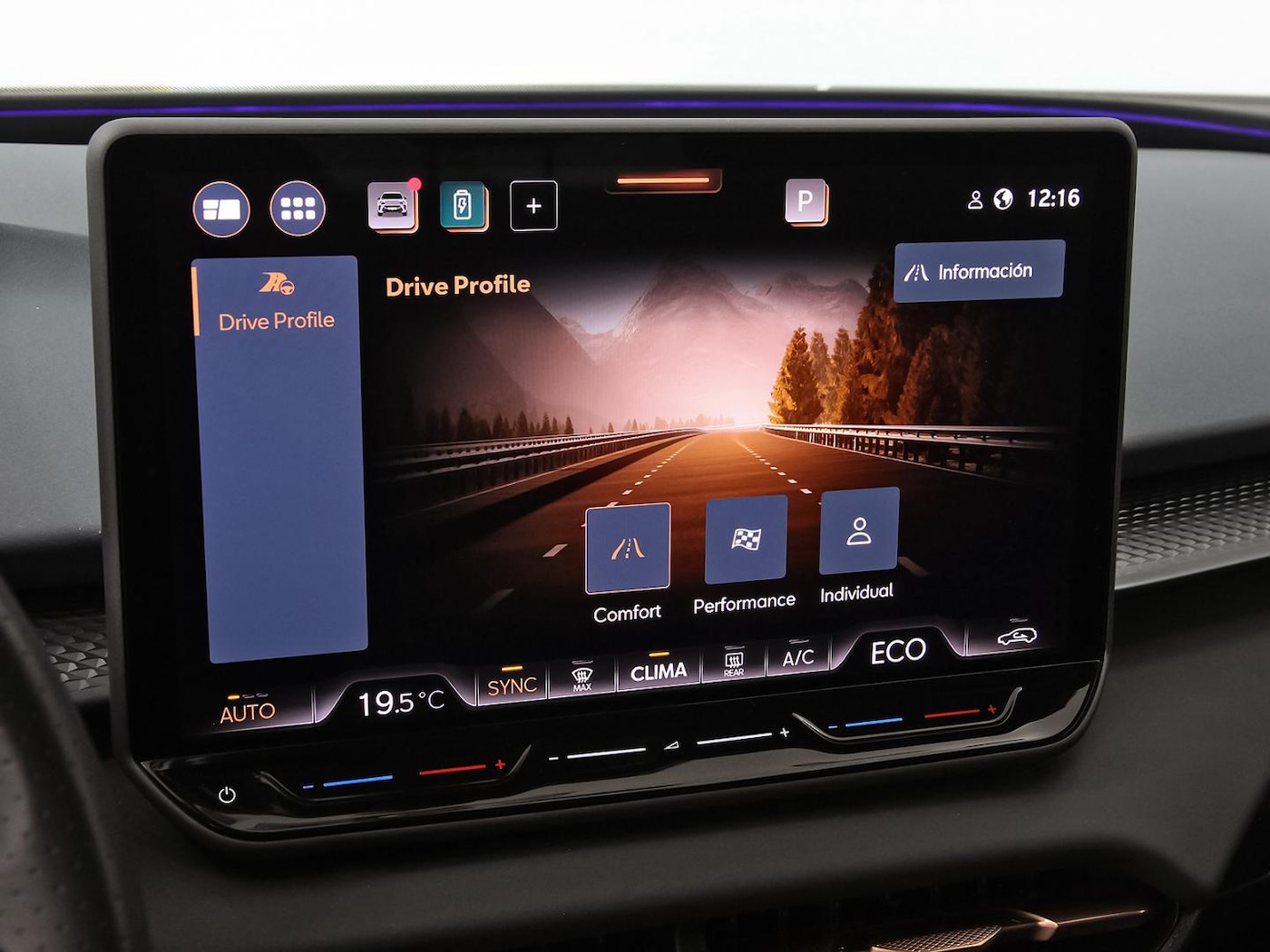 CUPRA Terramar 1.5 TSI e-Hybrid DSG 150 kW (204 CV) — photo 23