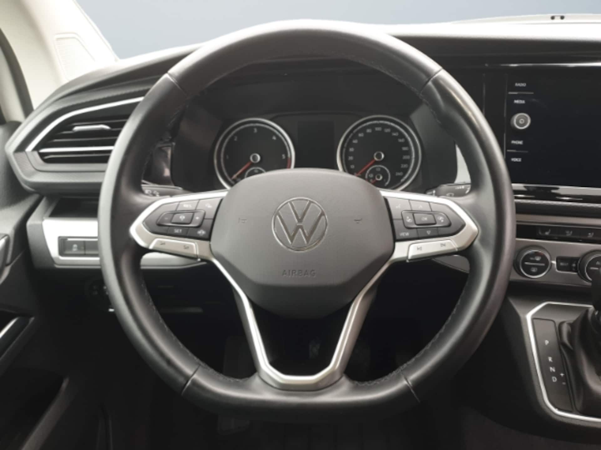Volkswagen T6.1 California Beach