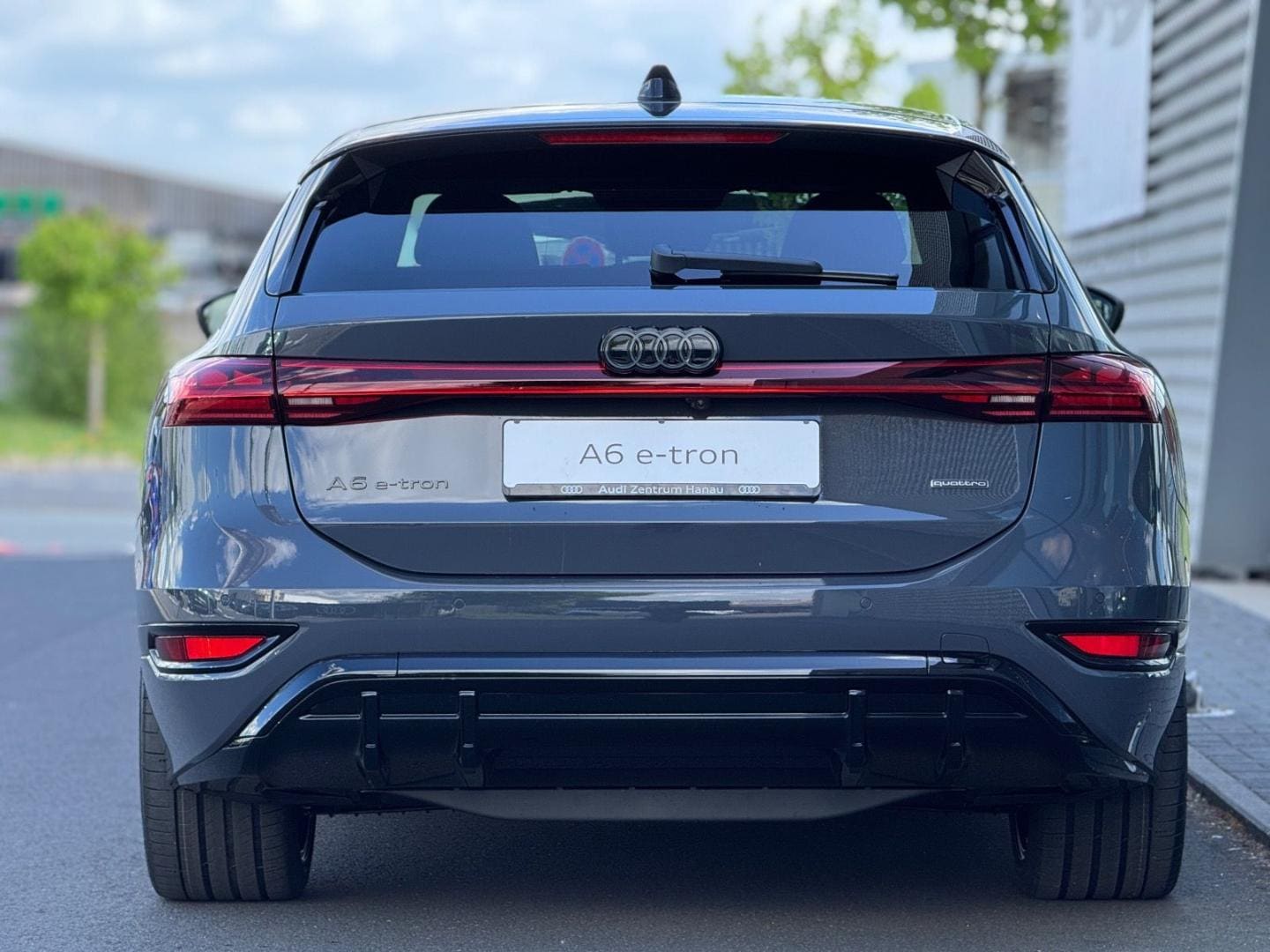 Bild über Audi A6 Avant e-tron S line business e-tron quattro 315 kW - für weitere Informationen kontaktieren Sie den Audi Partner