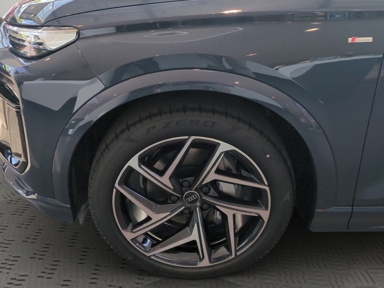 Audi Q6 e-tron – Bild 3