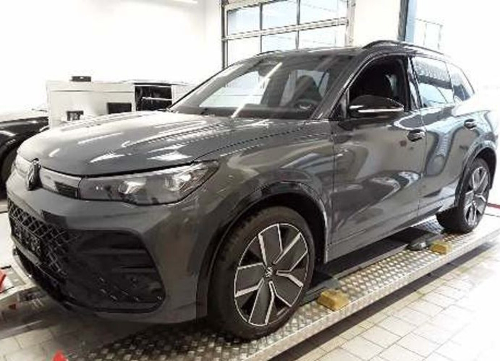 Volkswagen Tiguan – Bild 2