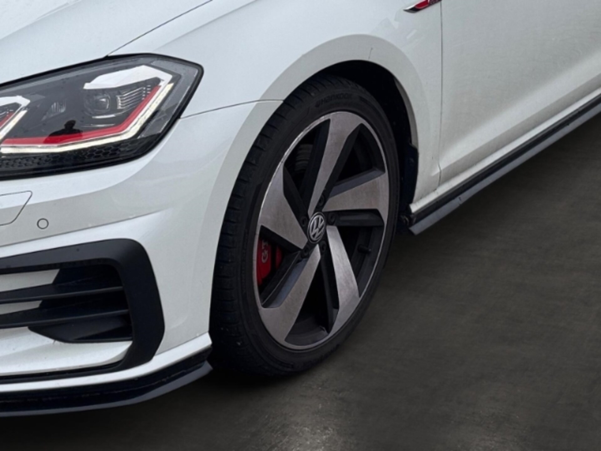 Volkswagen Golf GTI