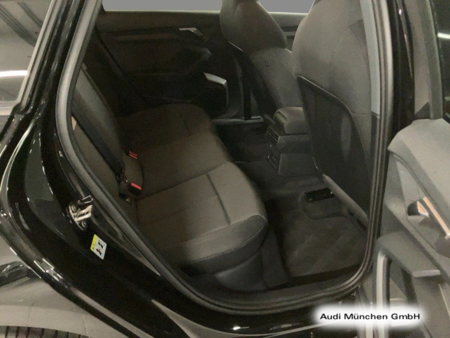 Bild über Audi A3 Sportback 30 TFSI S tronic - für weitere Informationen kontaktieren Sie den Audi Partner