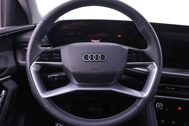 2025 Audi Q5 Premium - Photo 18
