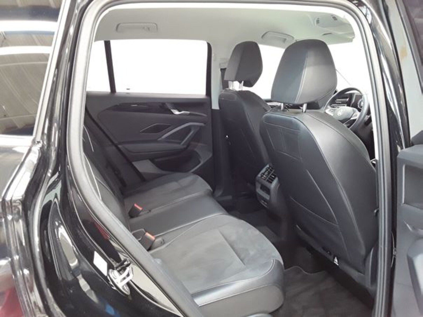 Volkswagen Tiguan – Bild 8