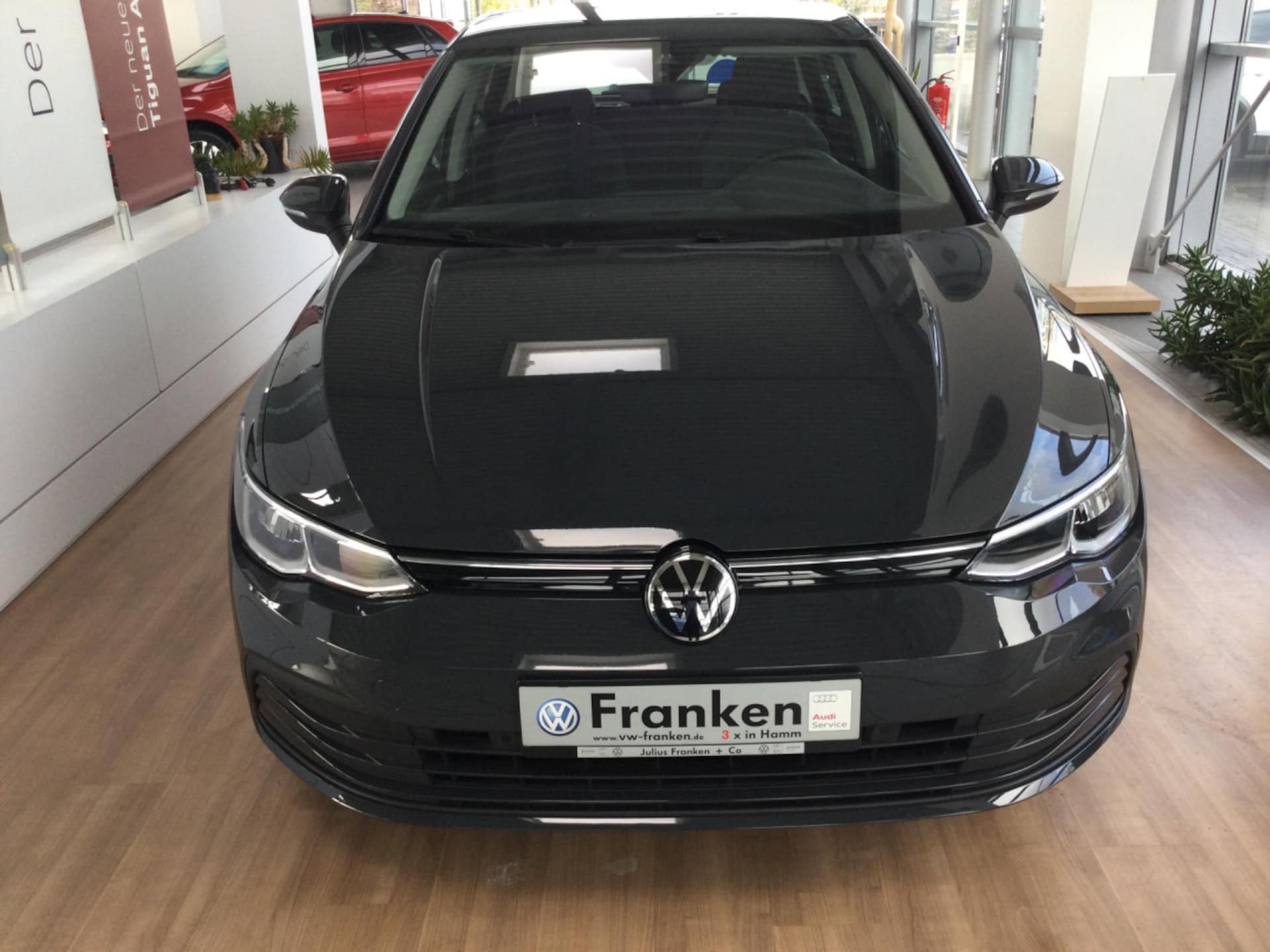 Volkswagen Golf Life