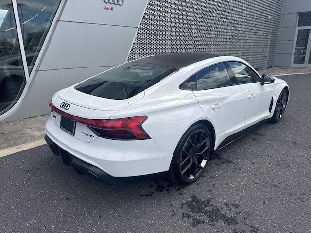 2026 Audi RS e-tron GT performance