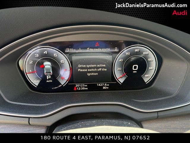 2023 Audi Q5 45 Premium Plus's photo
