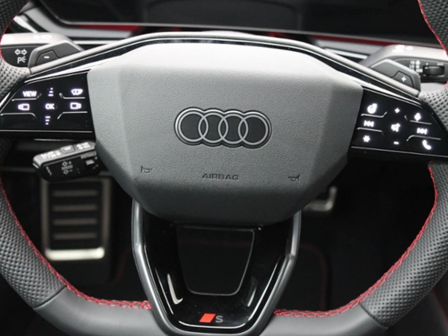 Bild über Audi A5 Avant TDI quattro 150 kW S tronic - für weitere Informationen kontaktieren Sie den Audi Partner