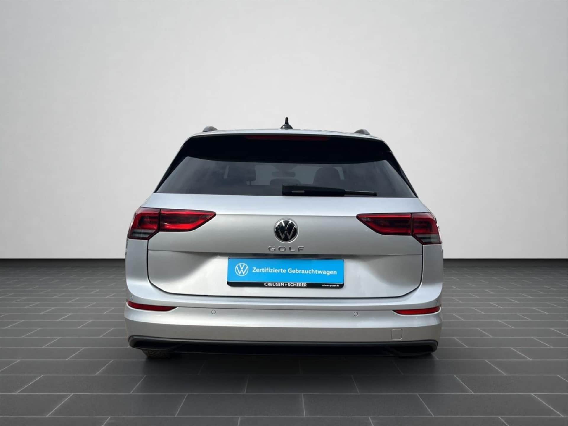 Volkswagen Golf Variant Life