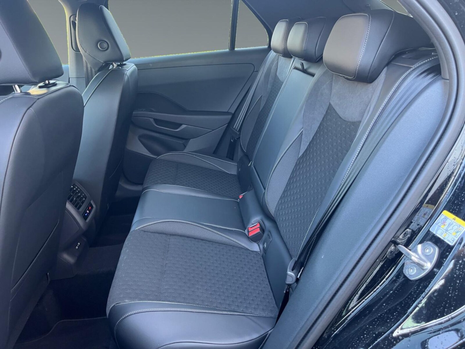 Volkswagen T-Roc – Bild 10