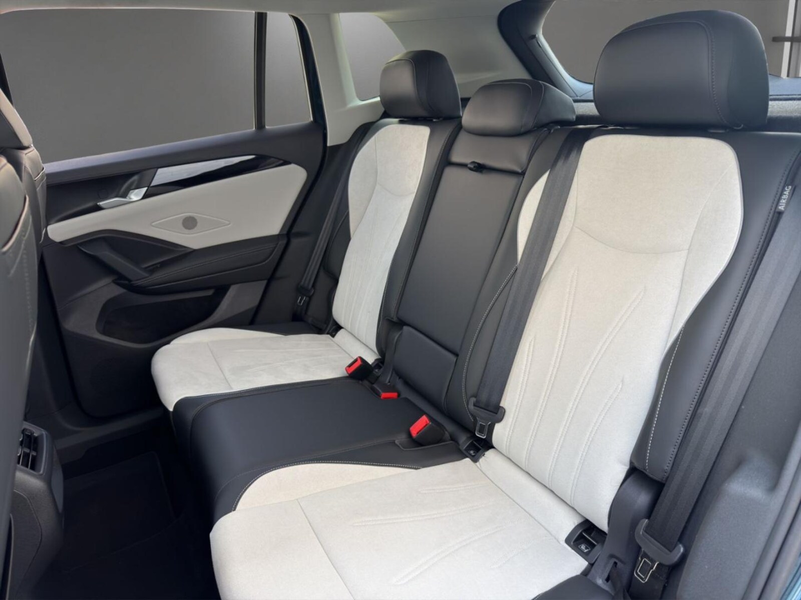 Volkswagen Tiguan – Bild 11