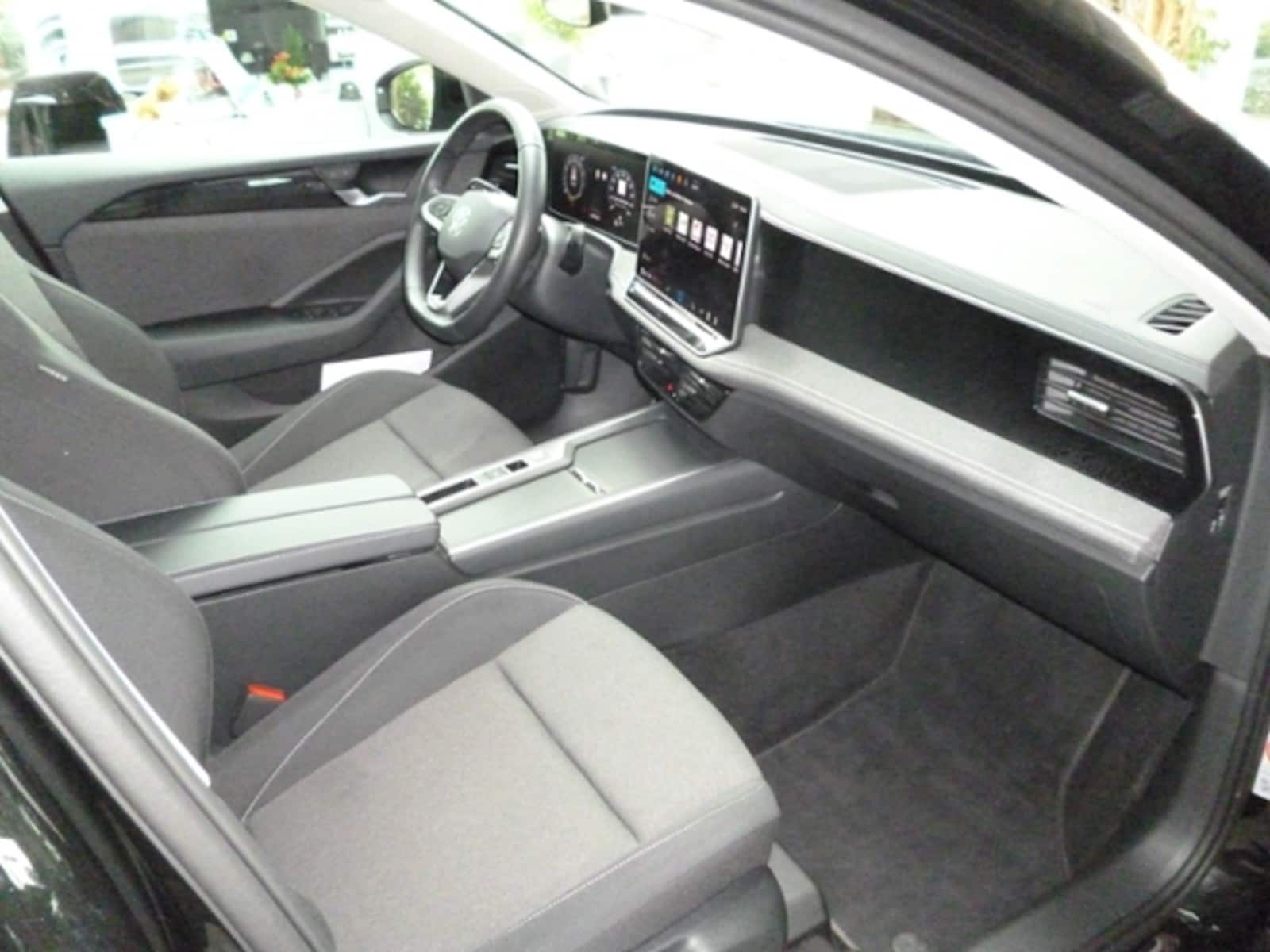 Volkswagen Passat – Bild 11