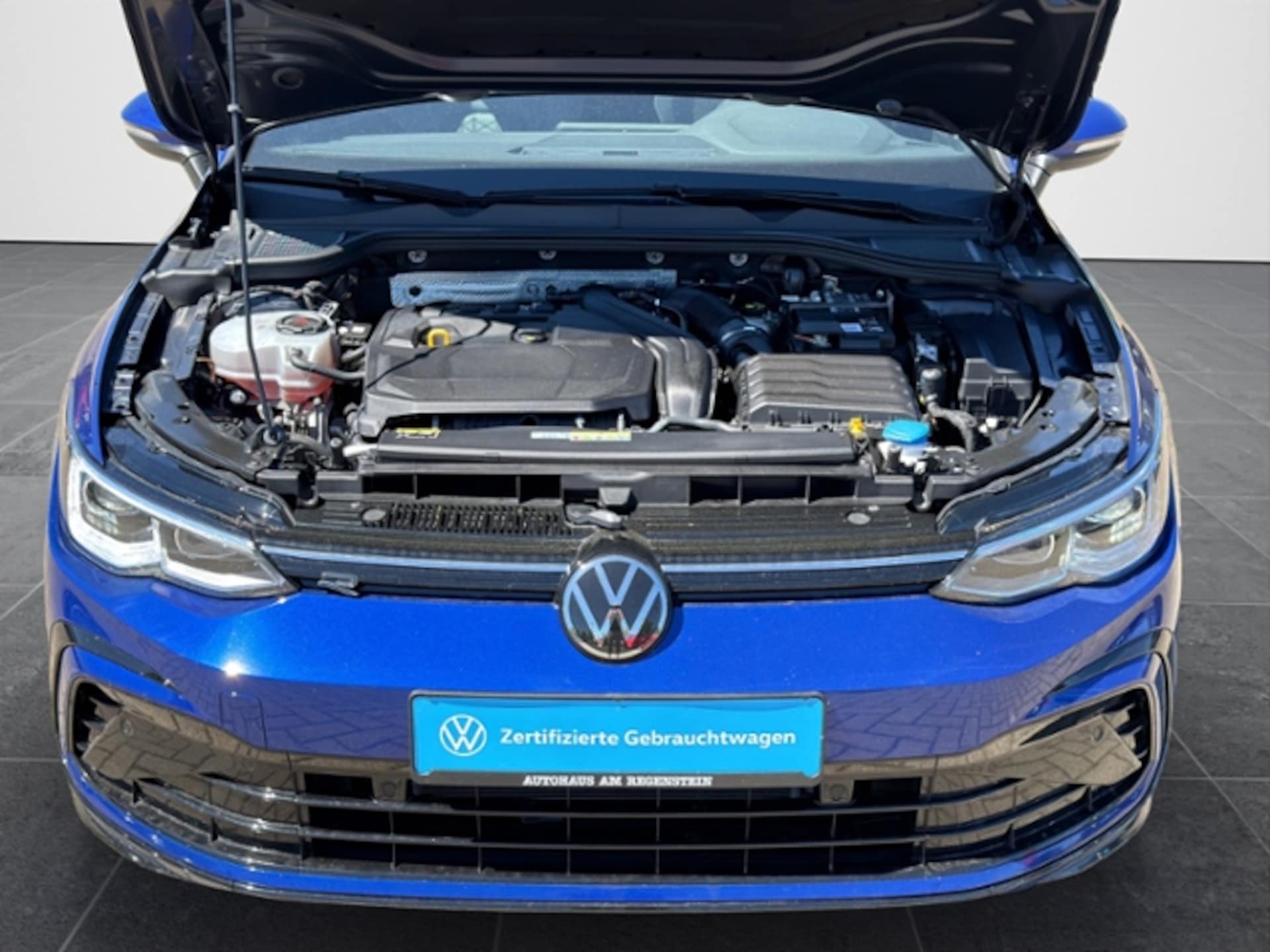 Volkswagen Golf R-Line