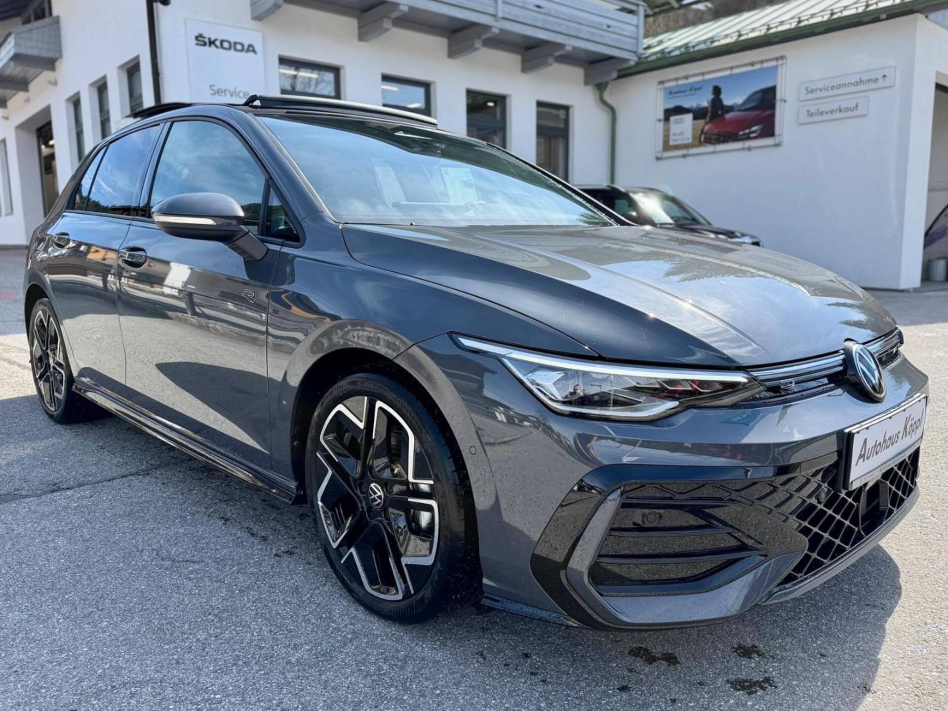 Volkswagen Golf R-Line
