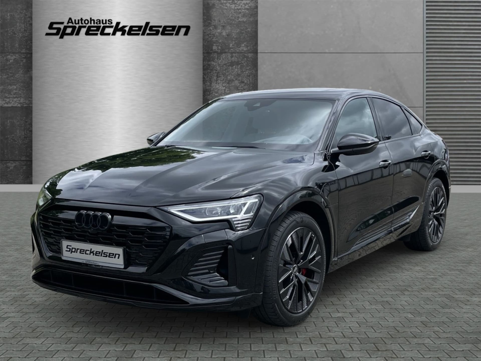 Audi Q8 Sportback e-tron S line