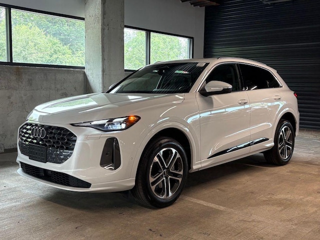 Photo of 2025 Audi Q5