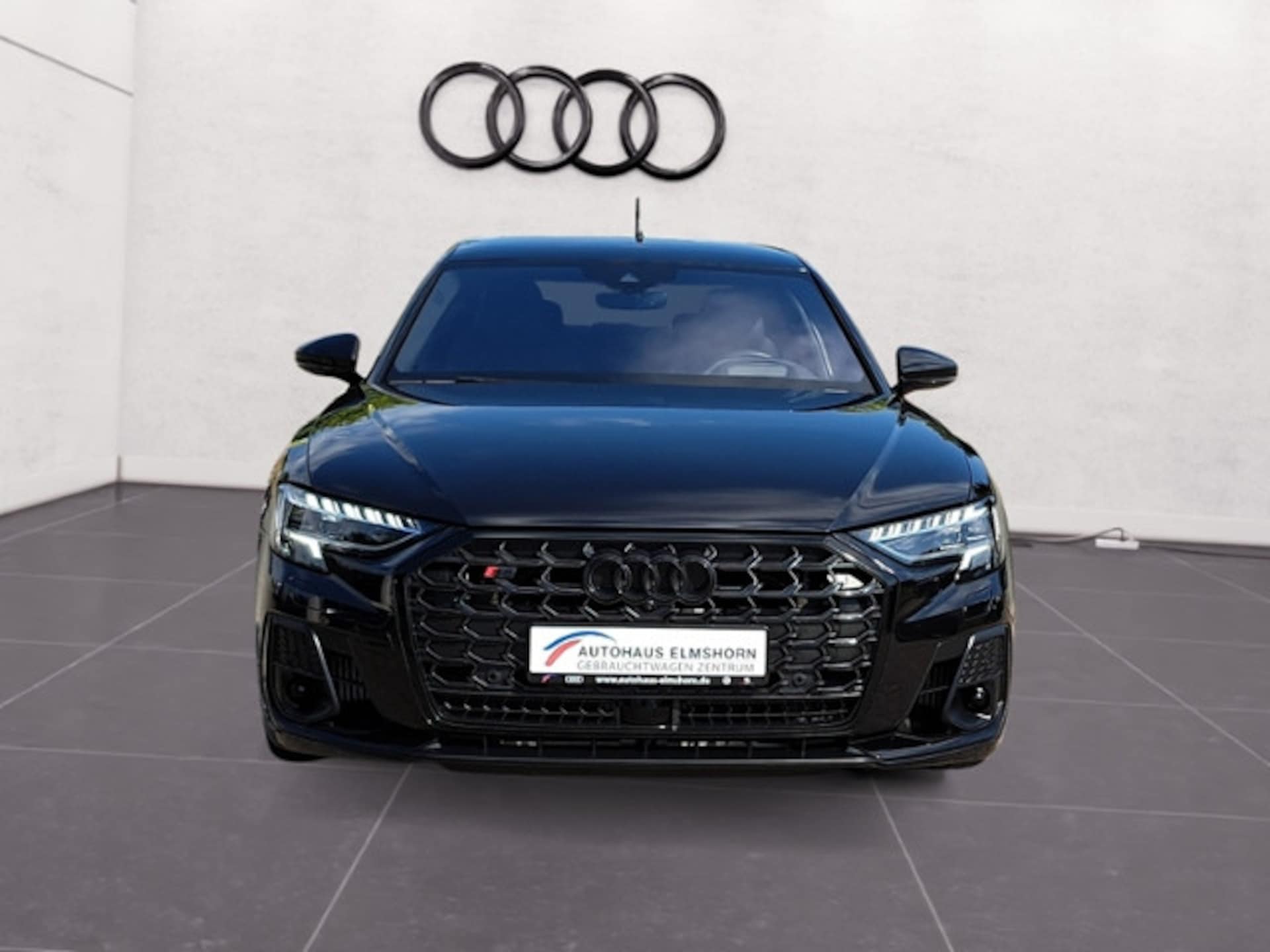 Audi S8