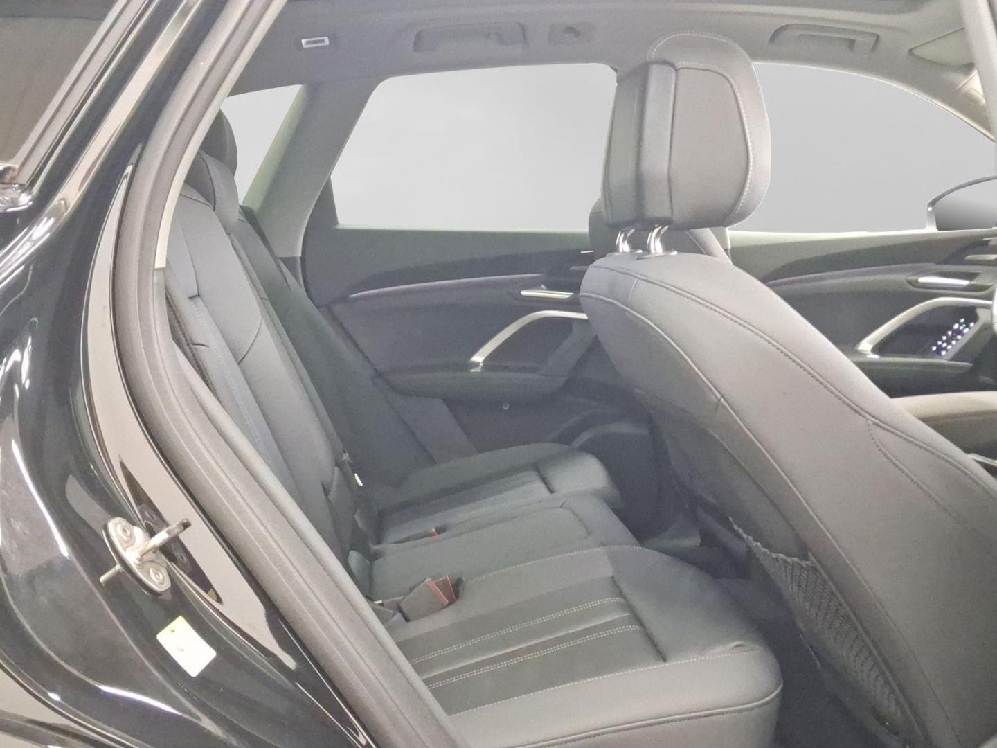 Bild über Audi Q5 SUV TFSI quattro 150 kW S tronic - für weitere Informationen kontaktieren Sie den Audi Partner