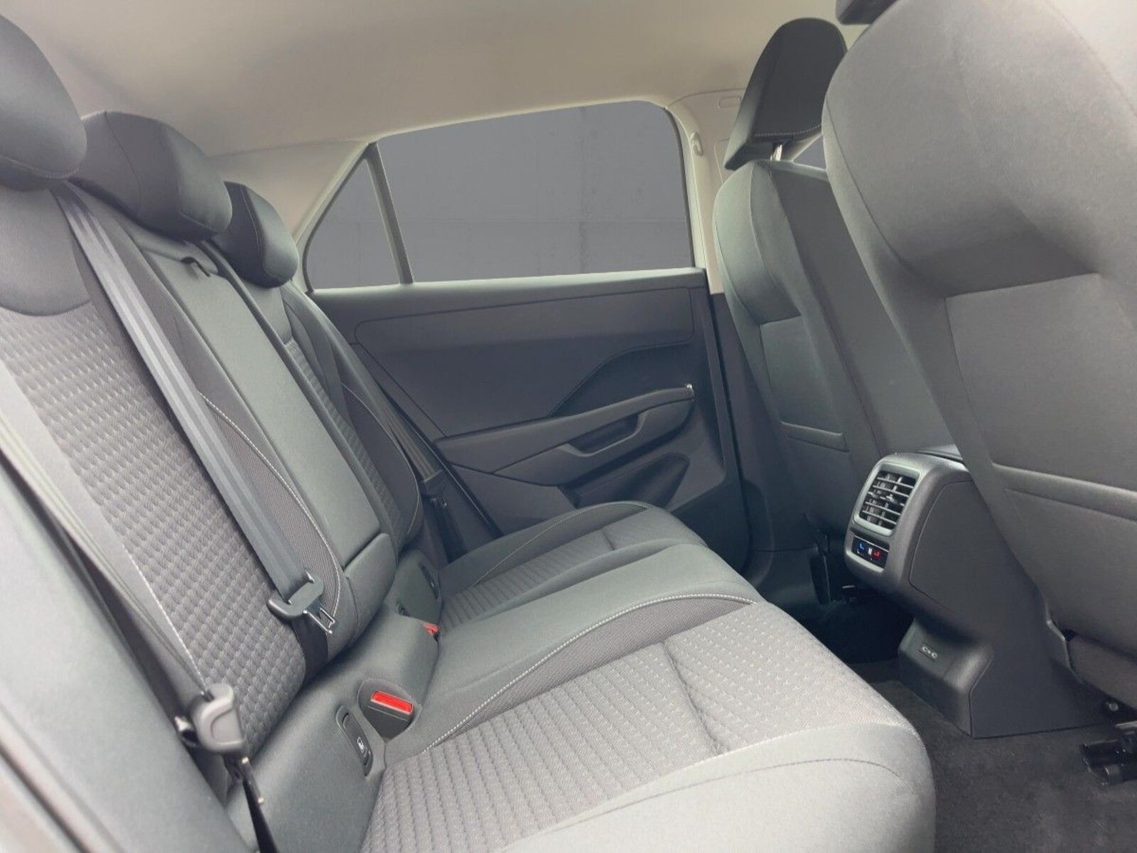 Volkswagen T-Roc – Bild 11