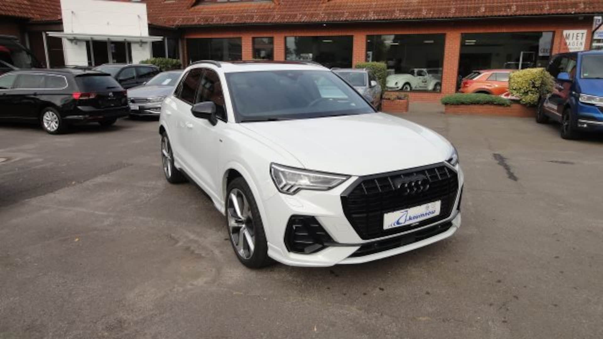 Audi Q3 SUV S line