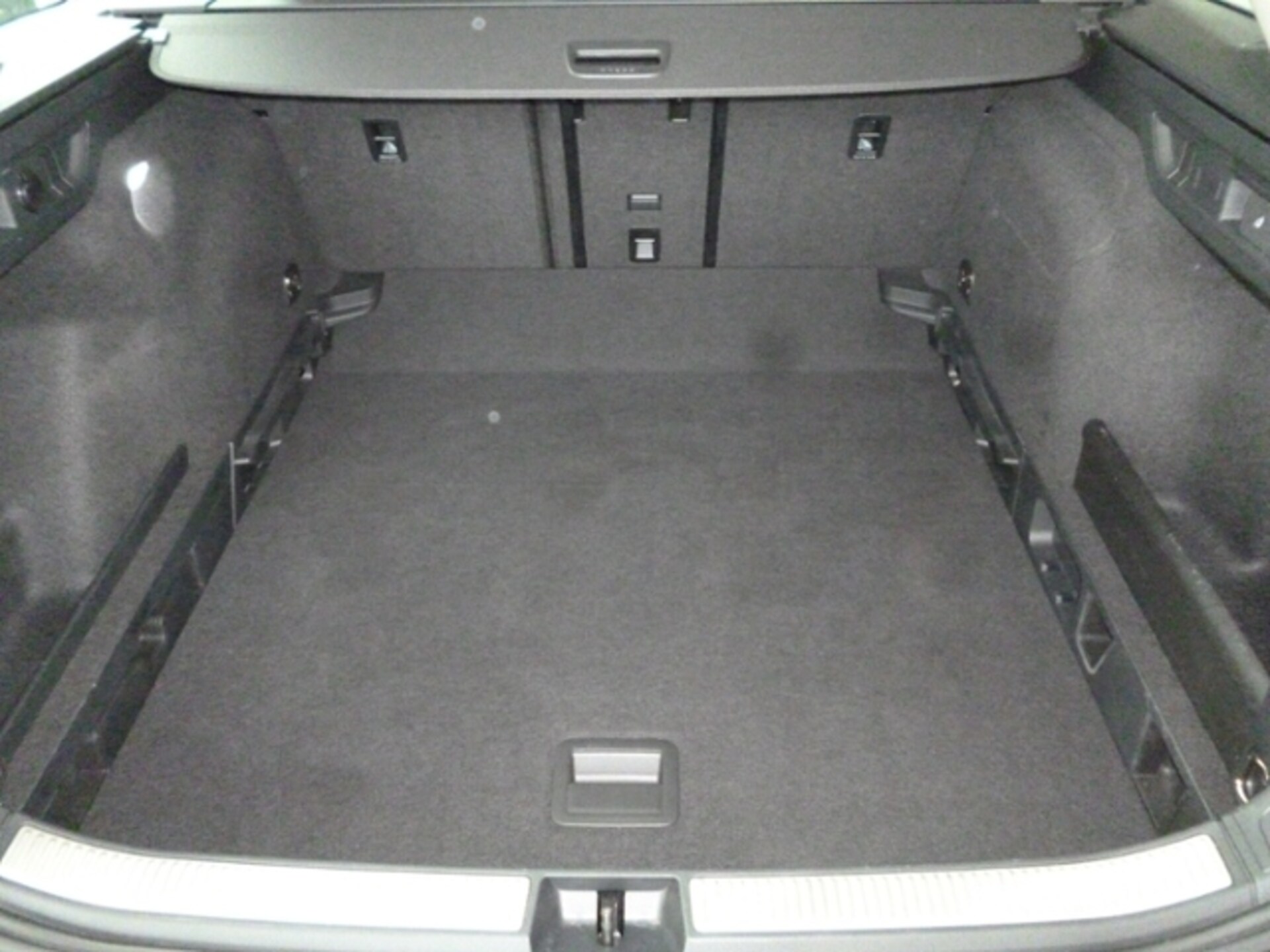Volkswagen Passat Basis-Modell