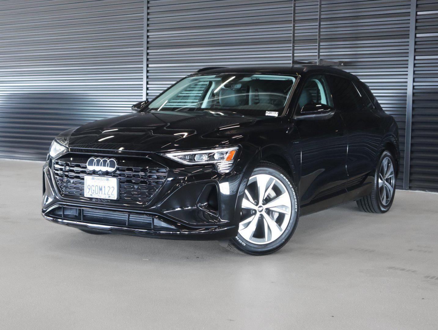 2024 Audi Q8 e-tron 55 114 kWh Premium quattro's photo