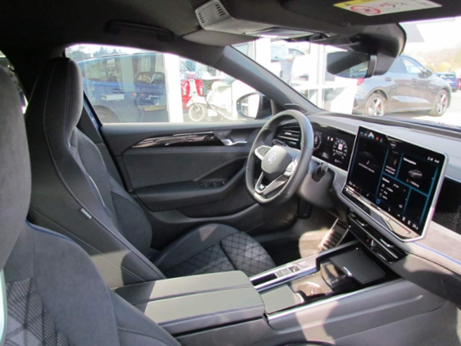 Volkswagen Passat R-Line