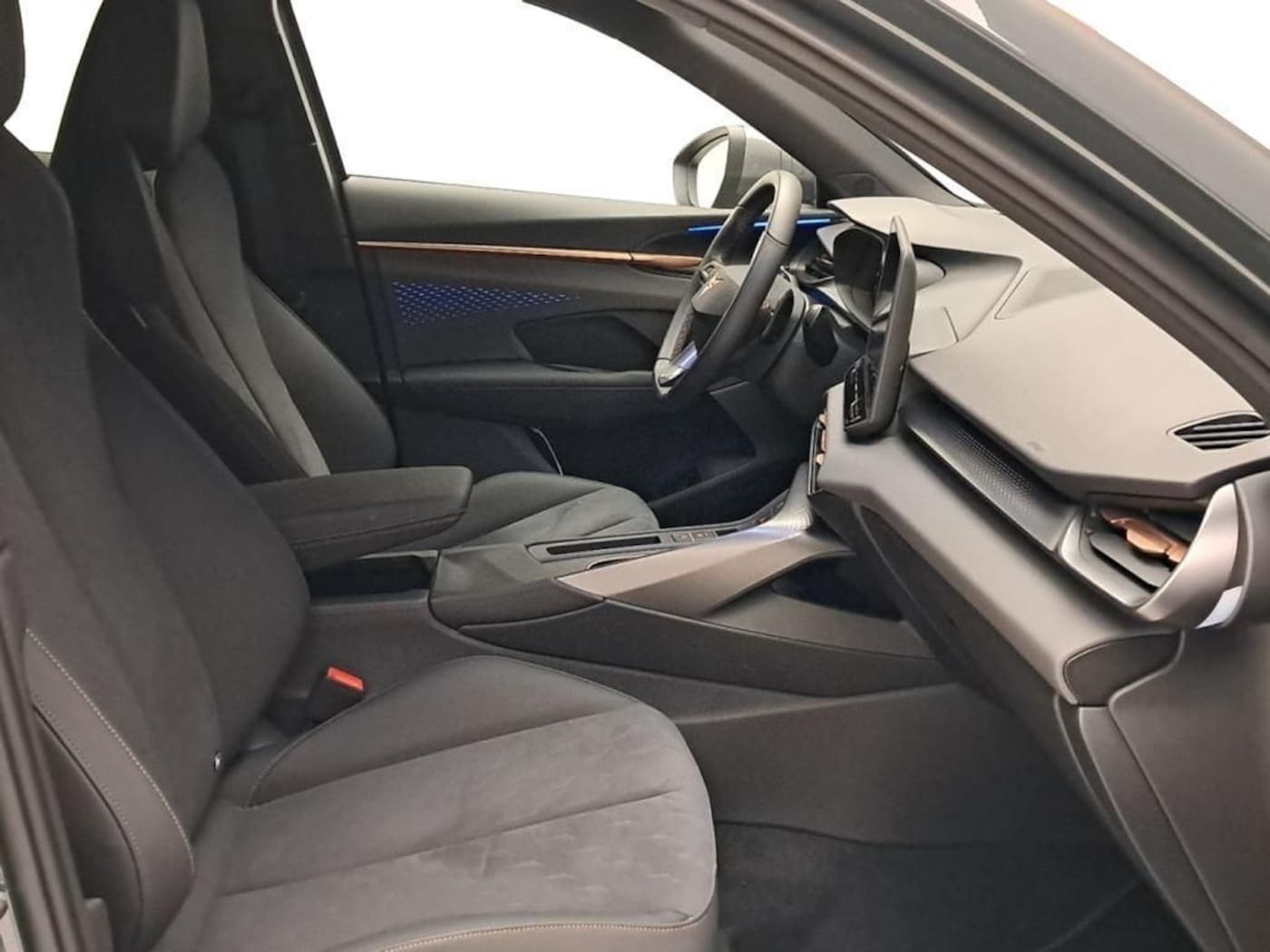 CUPRA Terramar 1.5 eTSI DSG 110 kW (150 CV) — photo 5