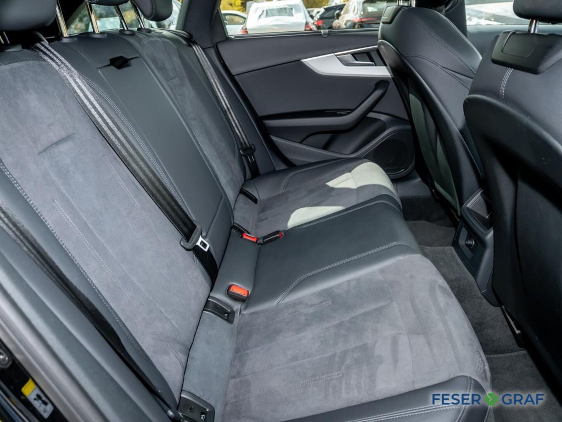 Audi A4 Avant S line