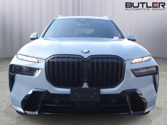 2026 BMW X7