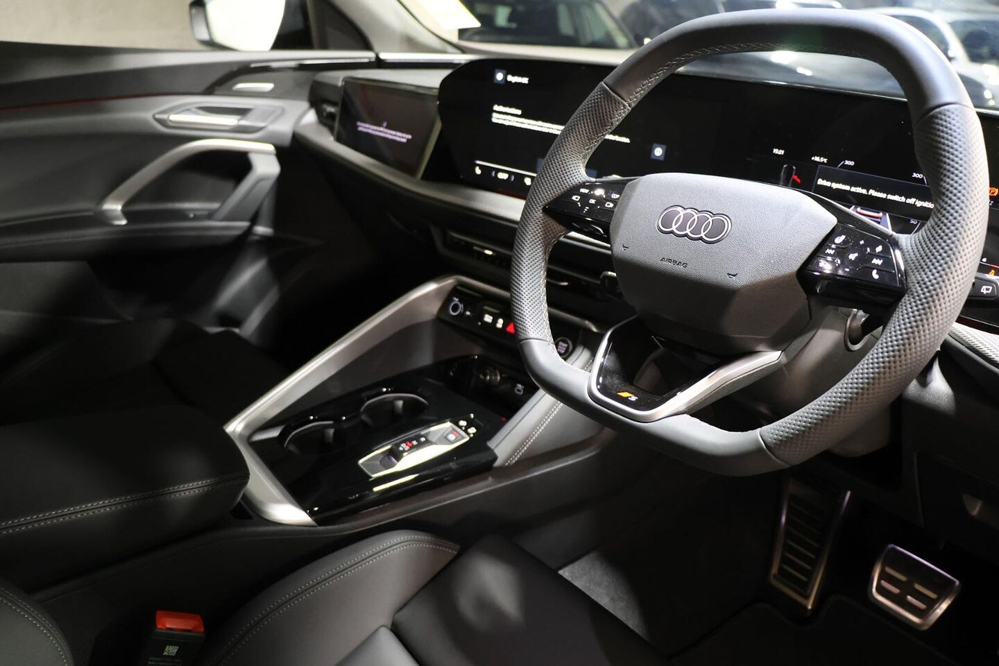 Image about Audi Q5 SUV TFSI quattro 200 kW sport