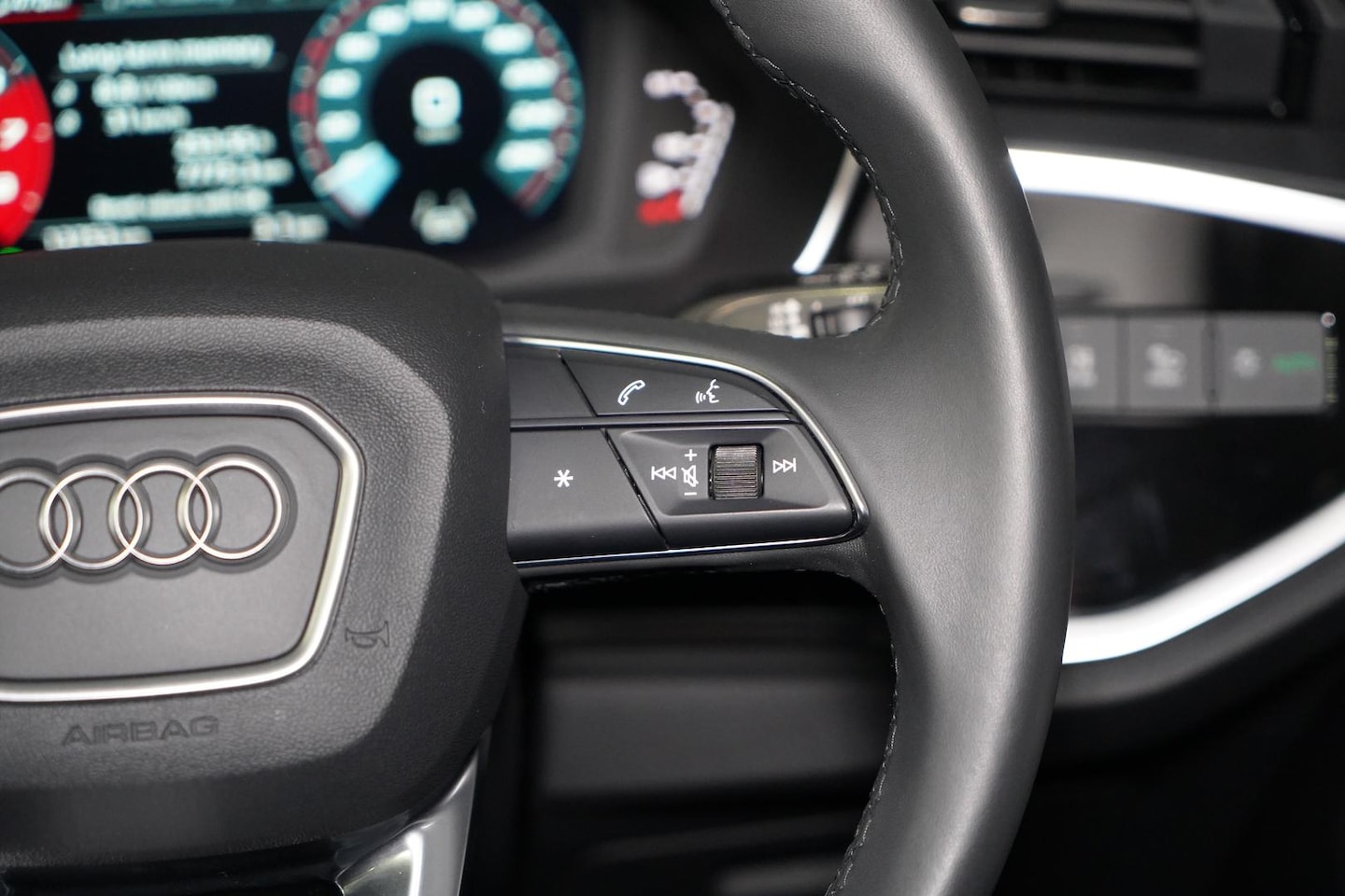 Image about Audi Q3 TFSI S tronic