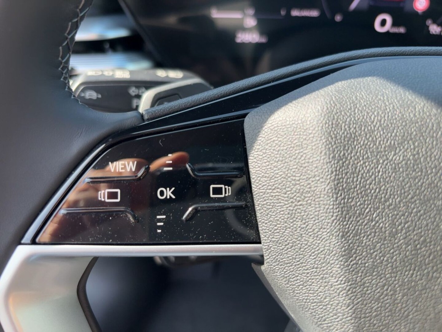 Bild über Audi A6 Avant TDI quattro 150 kW S tronic - für weitere Informationen kontaktieren Sie den Audi Partner