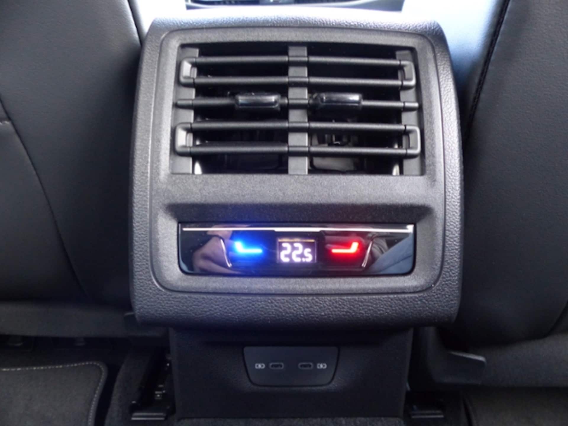 Volkswagen Golf Variant R-Line