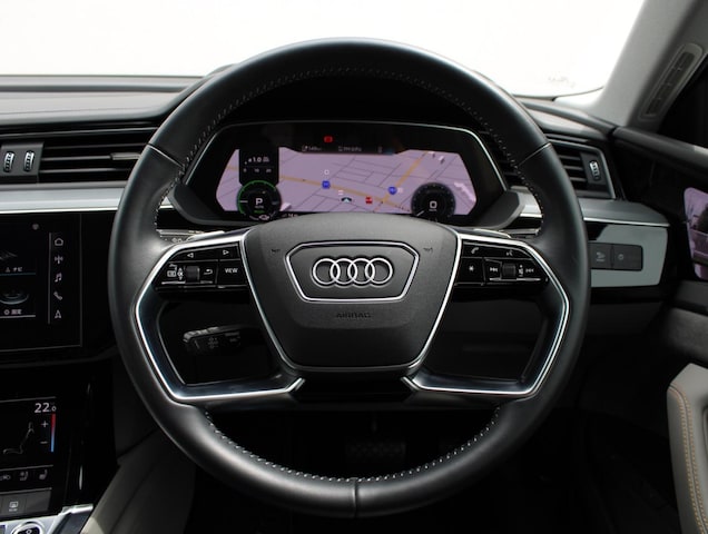 Audi e-tron 50 quattro Advanced 230,00 kW for more details contact your dealer
