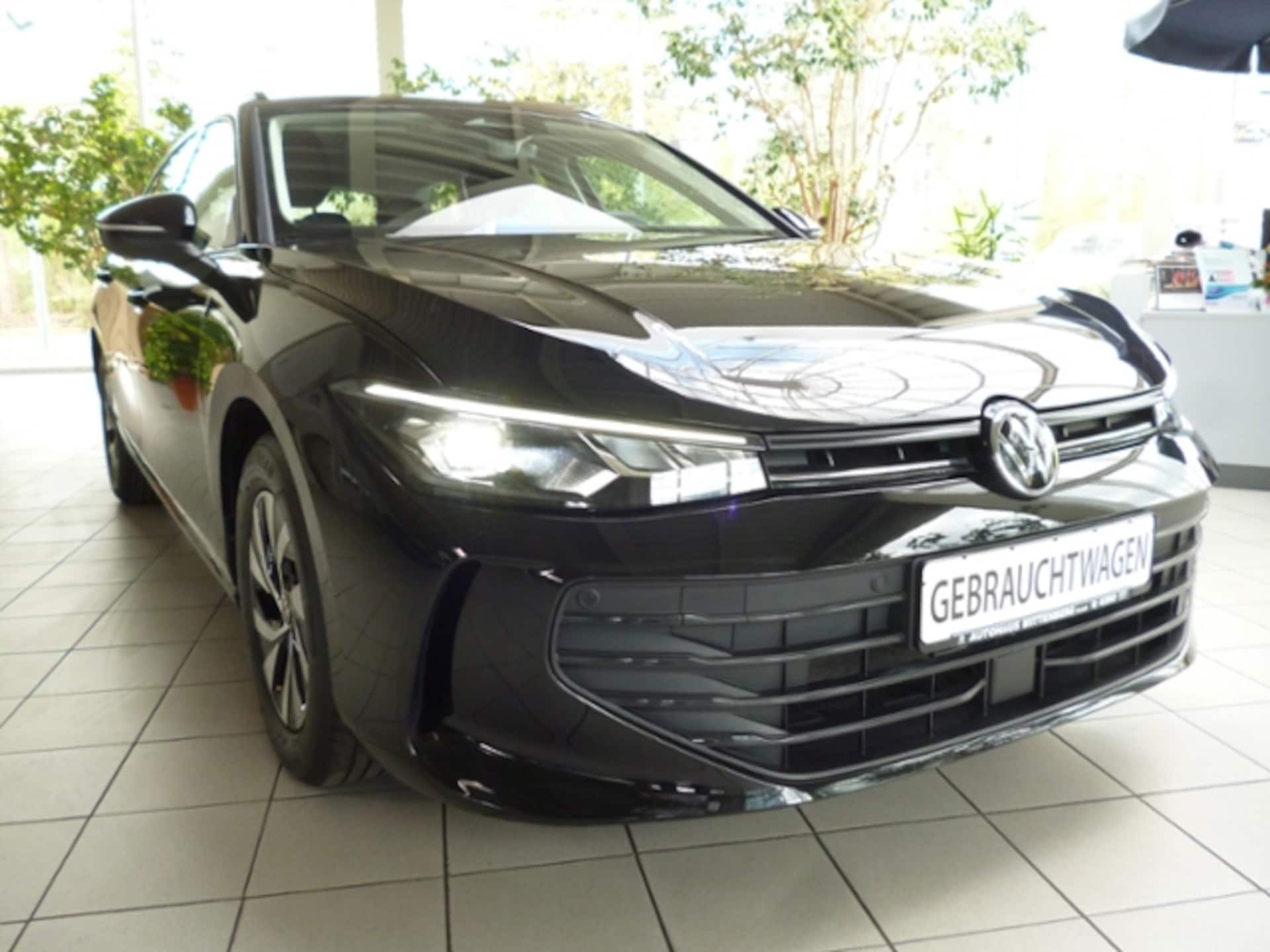 Volkswagen Passat Basis-Modell