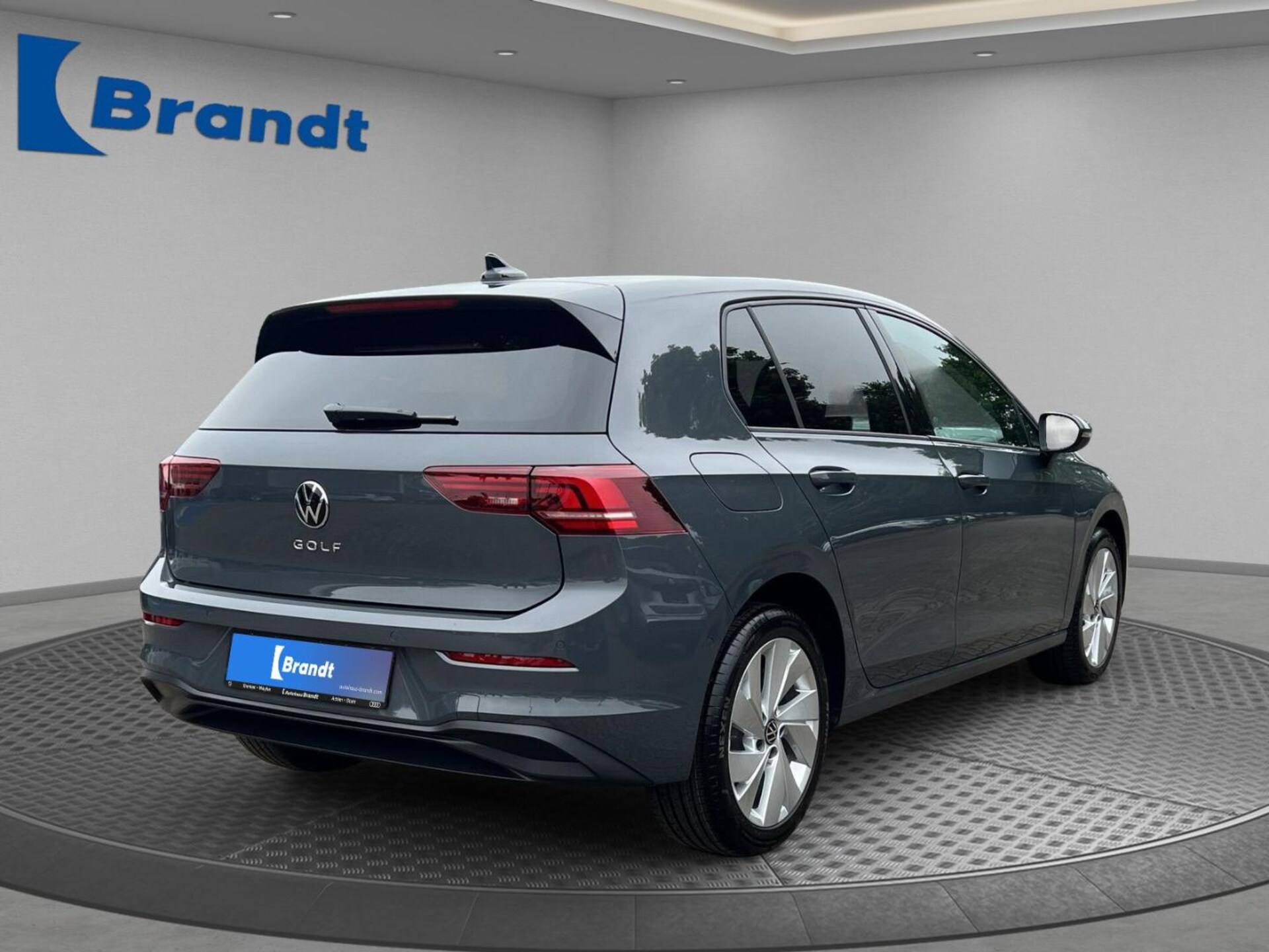 Volkswagen Golf Life